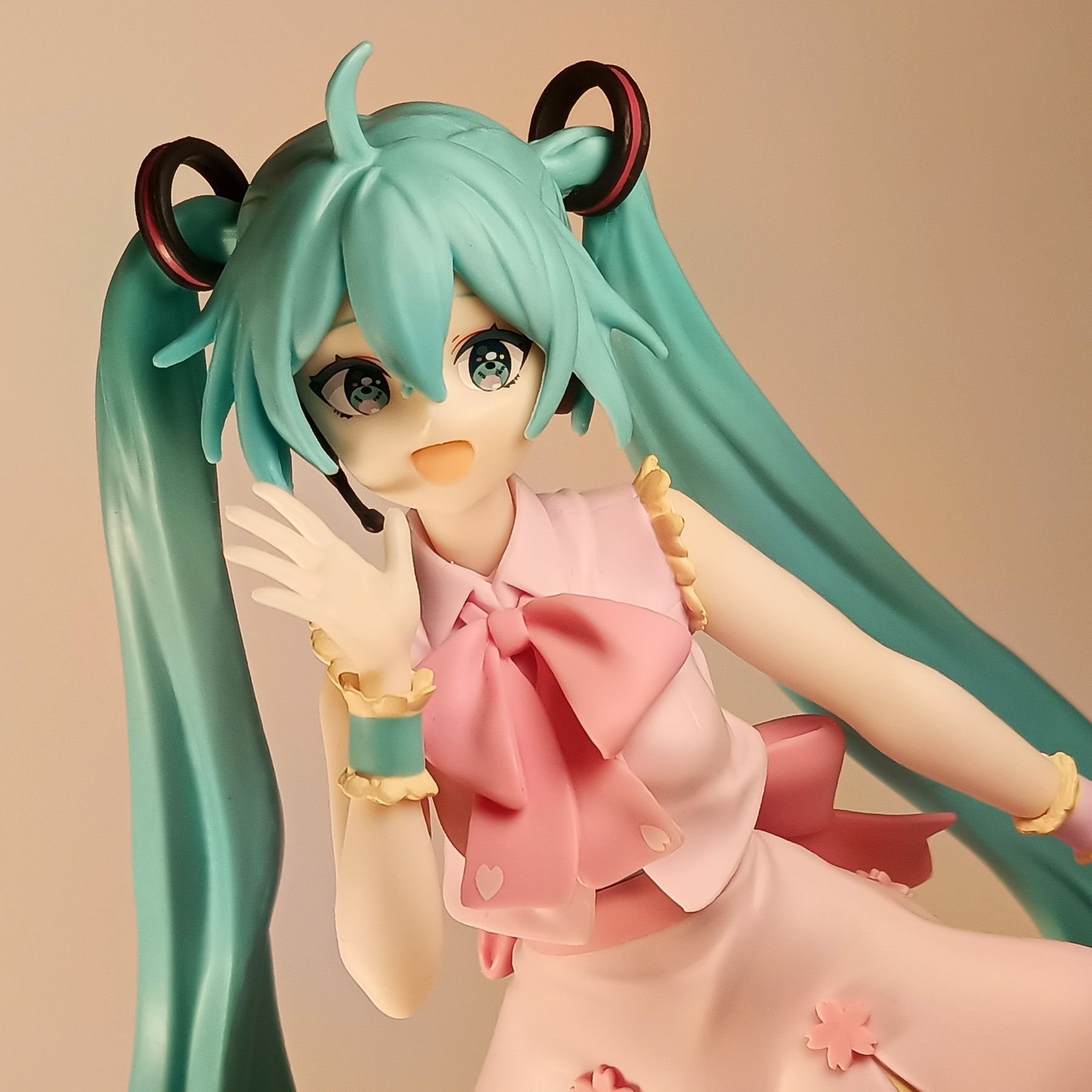 Hatsune Miku - Vocaloid (-spring- Omutatsu (Luminasta) ver.)