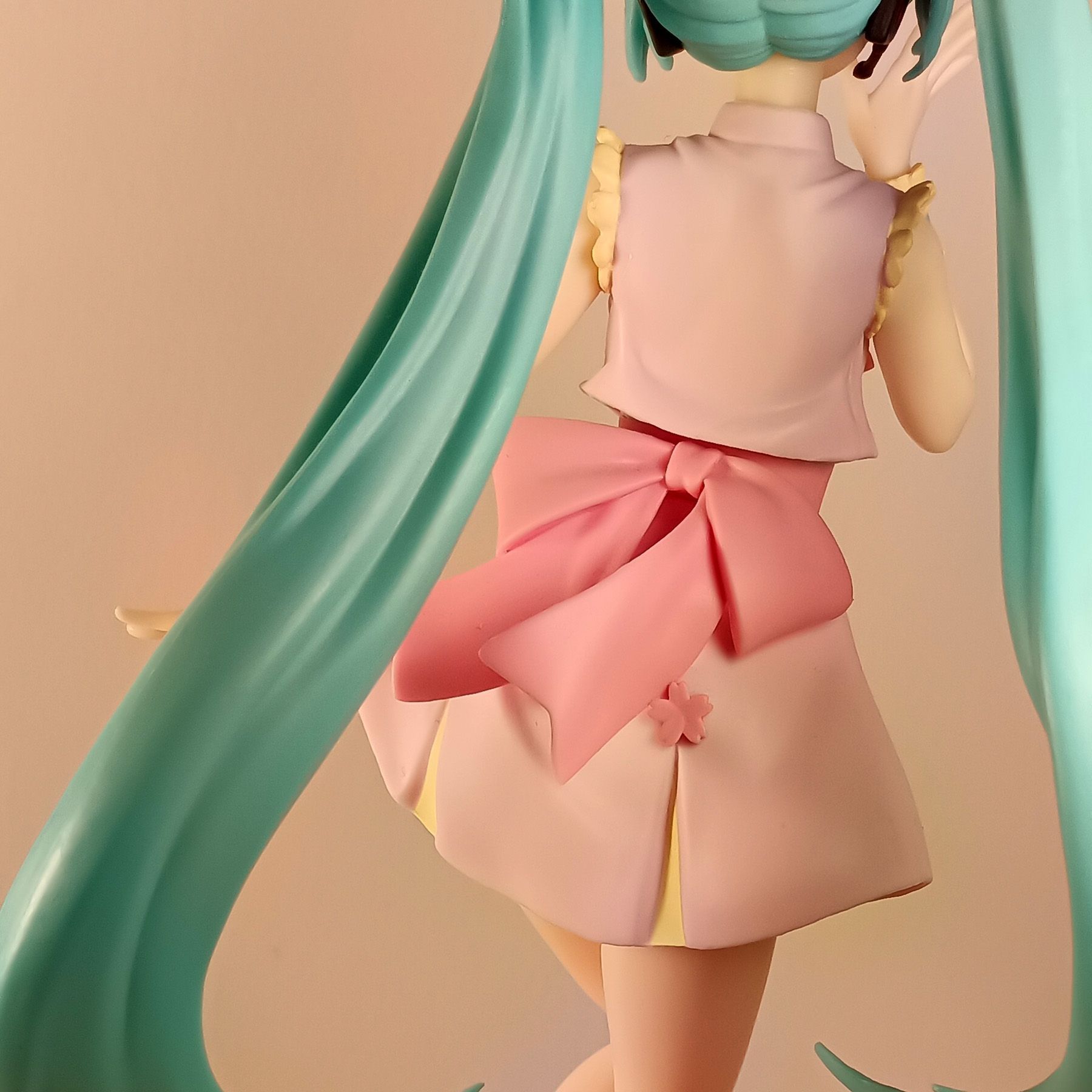 Hatsune Miku - Vocaloid (-spring- Omutatsu (Luminasta) ver.)