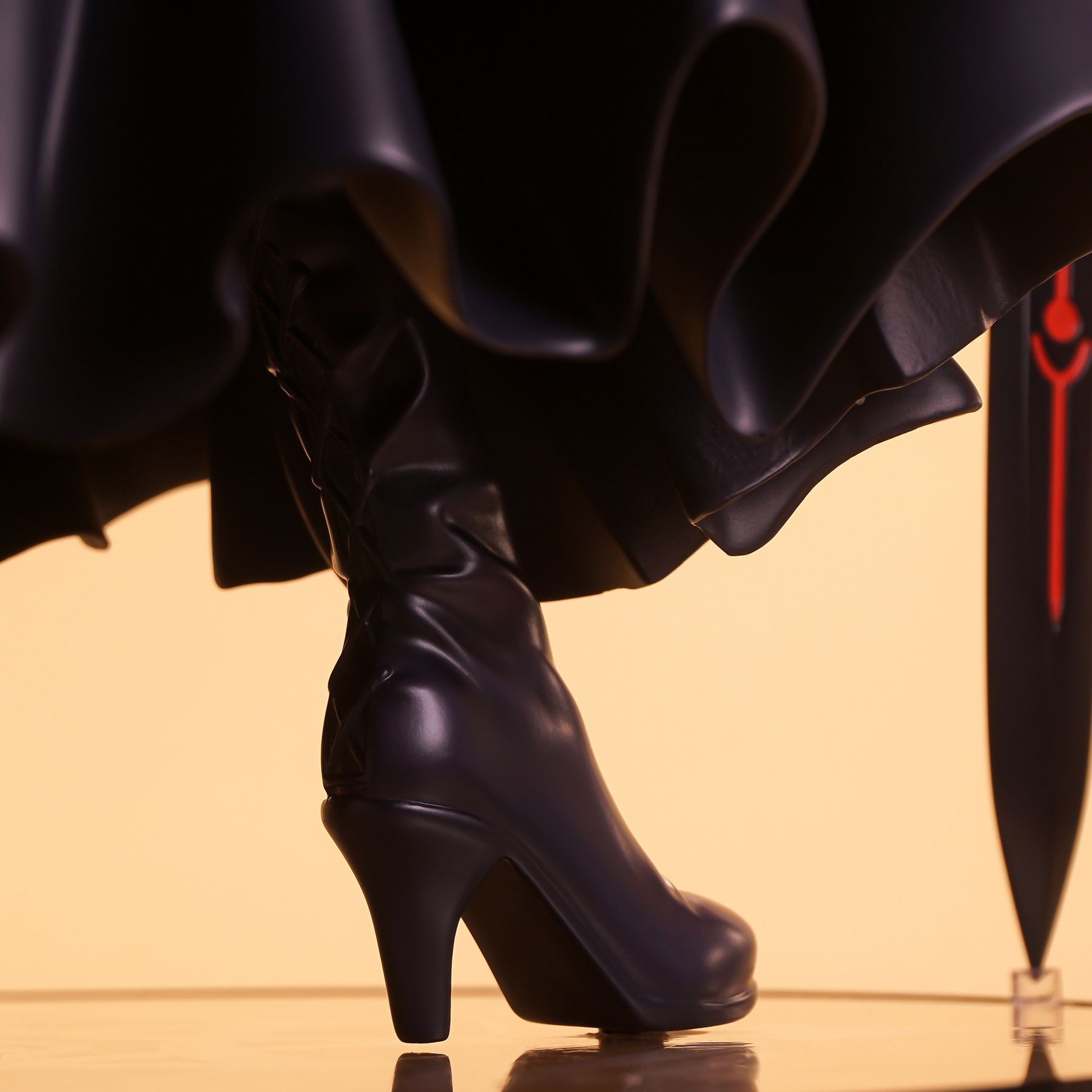 Altria Pendragon - Fate/Grand Order (Saber, Alter (B-style) Scale 1/4 ver.)