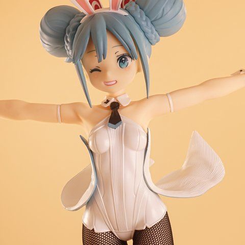 Hatsune Miku - Vocaloid (White (BiCute Bunnies) ver.)