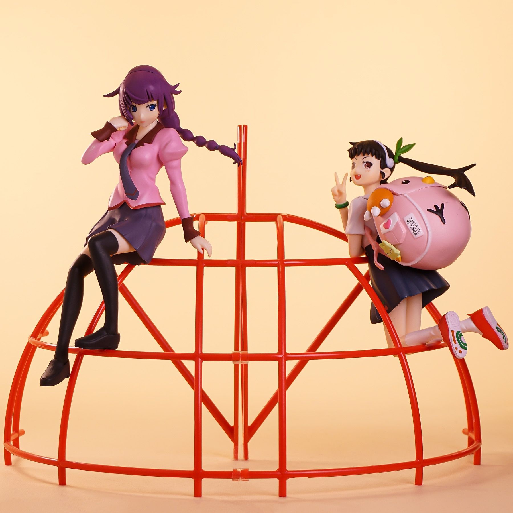 Hachikuji Mayoi and Senjougahara Hitagi - Monogatari Series (Owarimonogatari ver.)